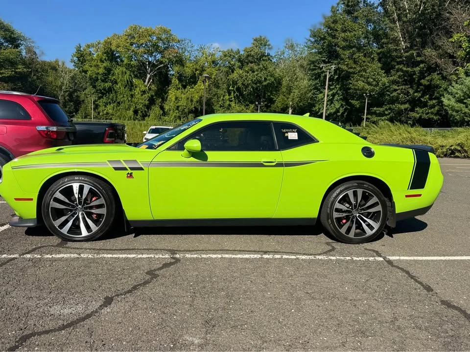 2015 Dodge Challenger SRT8 & 392 3rd Gen - Image 4 of 12