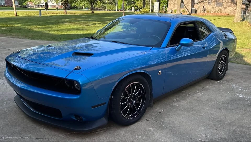 2015 Dodge Challenger SRT8 & 392 3rd Gen - Image 2 of 10