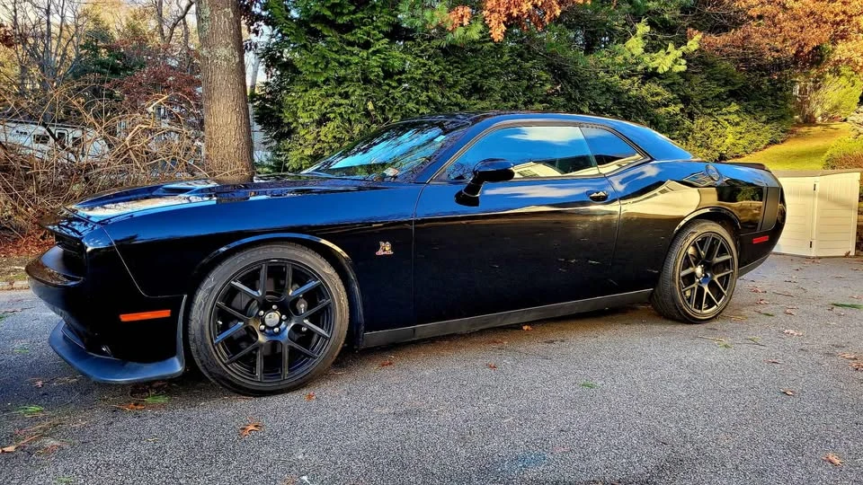 2015 Dodge Challenger SRT8 & 392 3rd Gen - Image 4 of 8