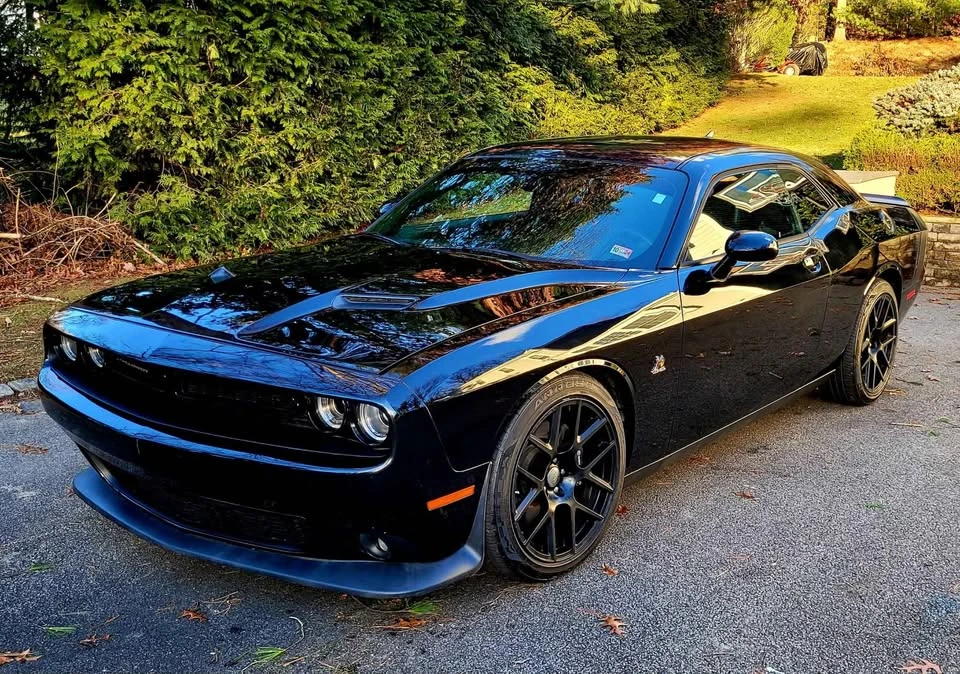 2015 Dodge Challenger SRT8 & 392 3rd Gen - Image 2 of 8
