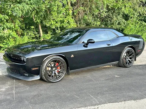 2015 Dodge Challenger R/T Scat Pack Shaker