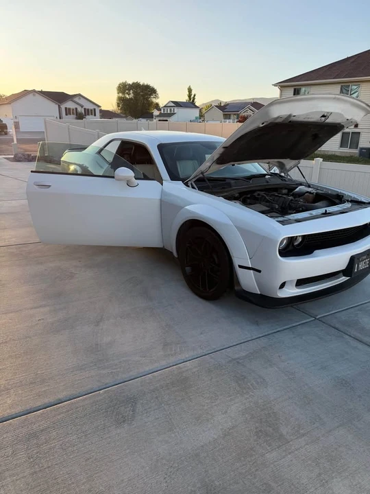2015 Dodge Challenger SRT8 & 392 3rd Gen - Image 7 of 9