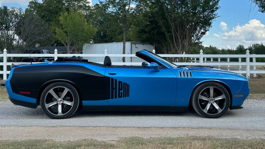 2015 Dodge Challenger 3rd Gen - Image 2 of 15