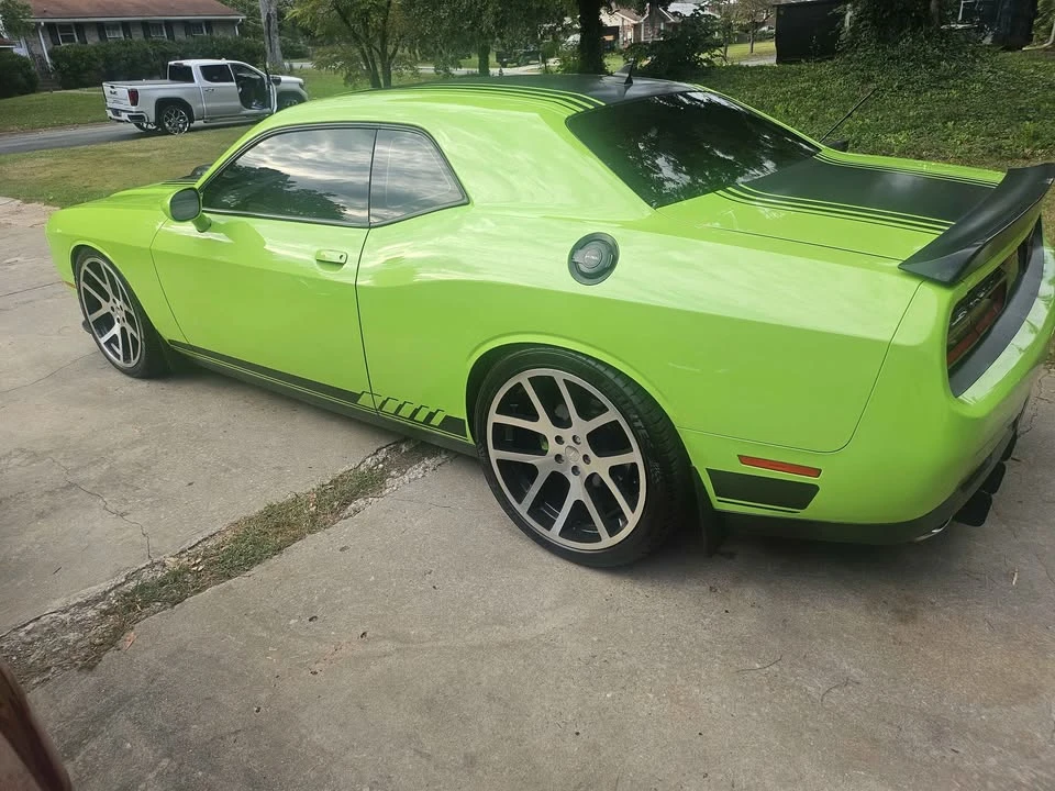 2015 Dodge Challenger SRT Hellcat 3rd Gen - Image 4 of 5