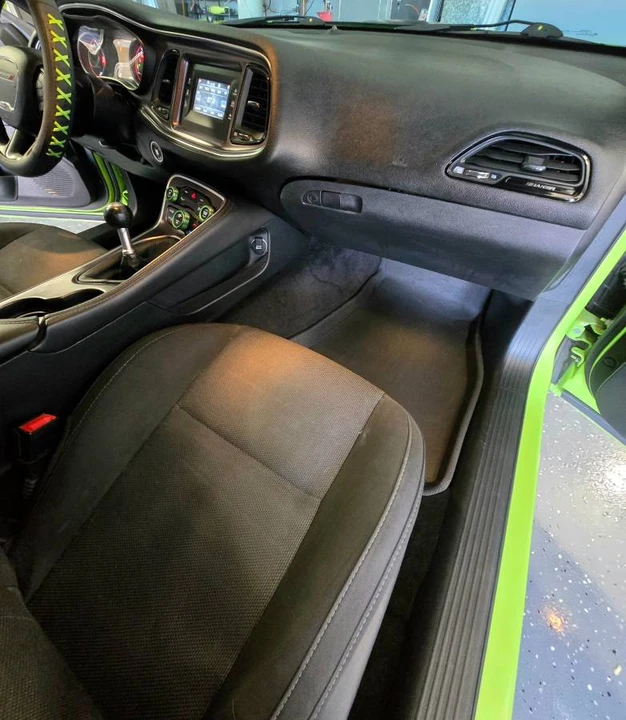 2015 Dodge Challenger 3rd Gen - Image 15 of 19