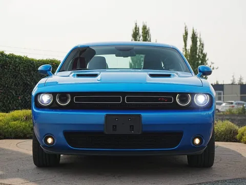 2015 Dodge Challenger 3rd Gen - Image 2 of 20
