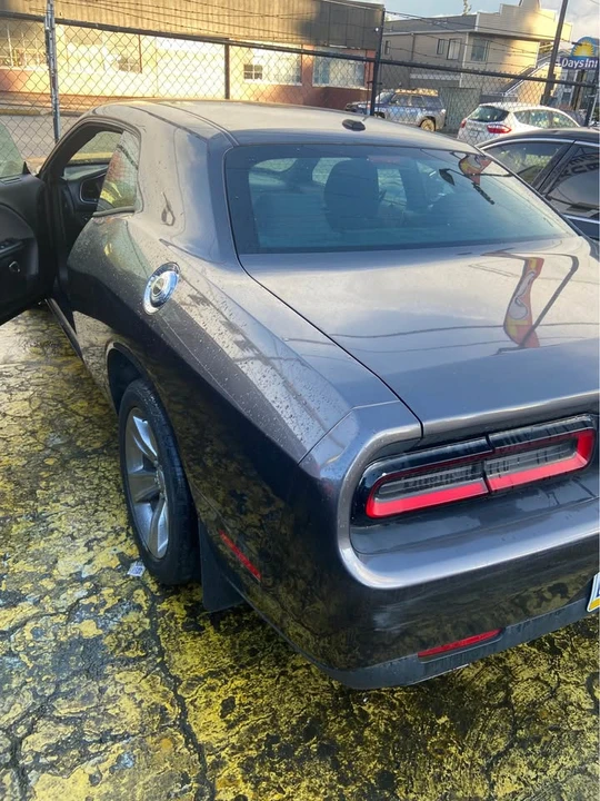 2015 Dodge Challenger 3rd Gen - Image 7 of 11