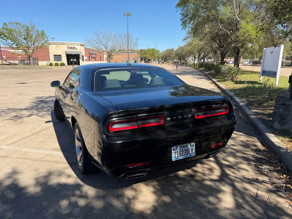 2015 Dodge Challenger 3rd Gen - Image 6 of 11