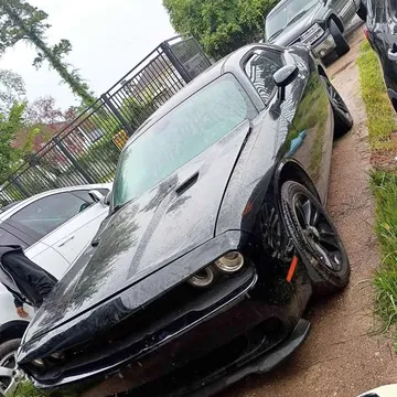 2015 Dodge Challenger SE