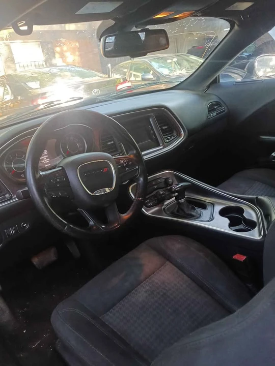 2015 Dodge Challenger 3rd Gen - Image 5 of 14