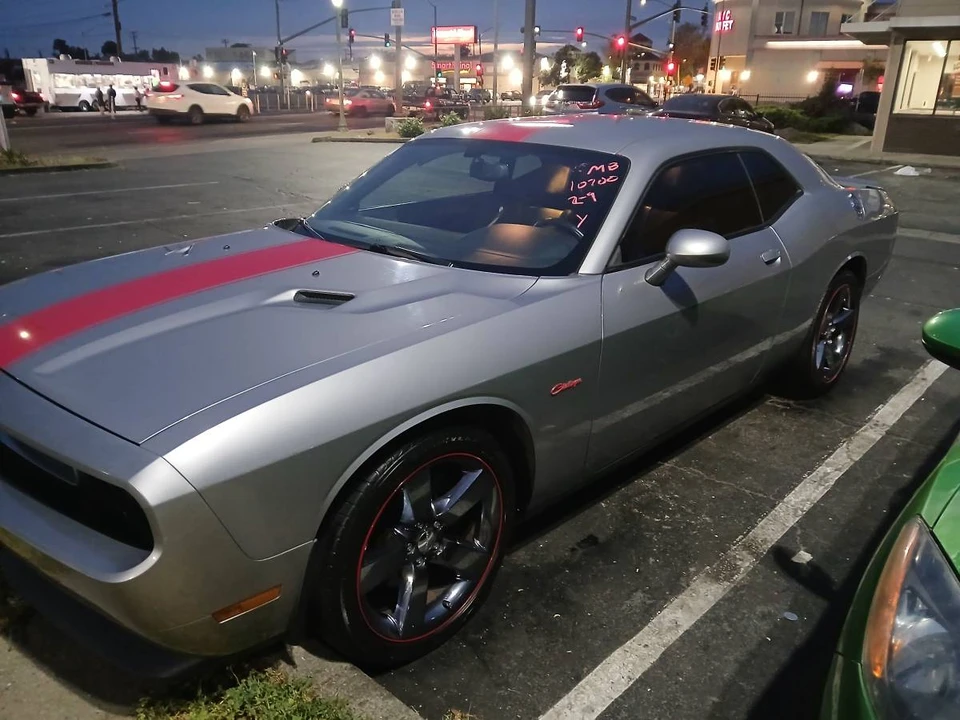 2015 Dodge Challenger SRT8 & 392 3rd Gen - Image 9 of 16