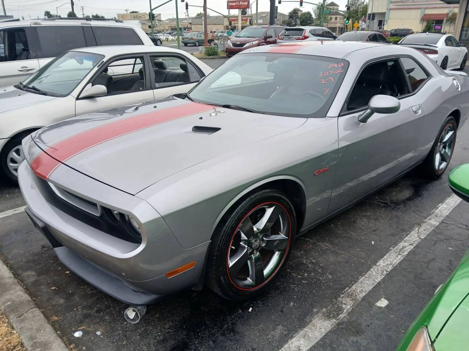 2015 Dodge Challenger SRT8 & 392 3rd Gen - Image 15 of 16
