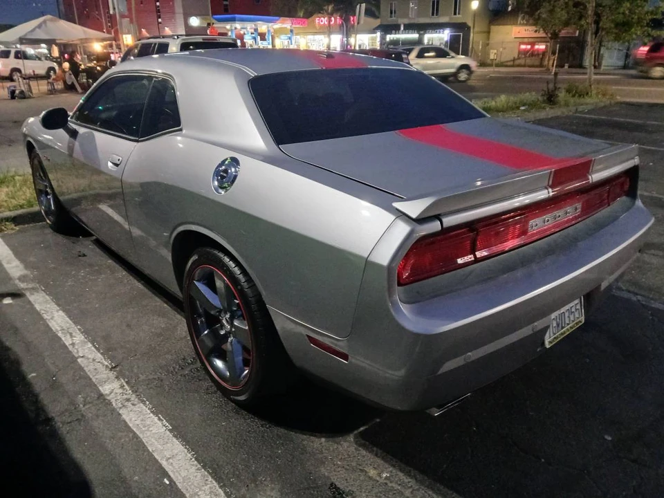 2015 Dodge Challenger SRT8 & 392 3rd Gen - Image 11 of 16
