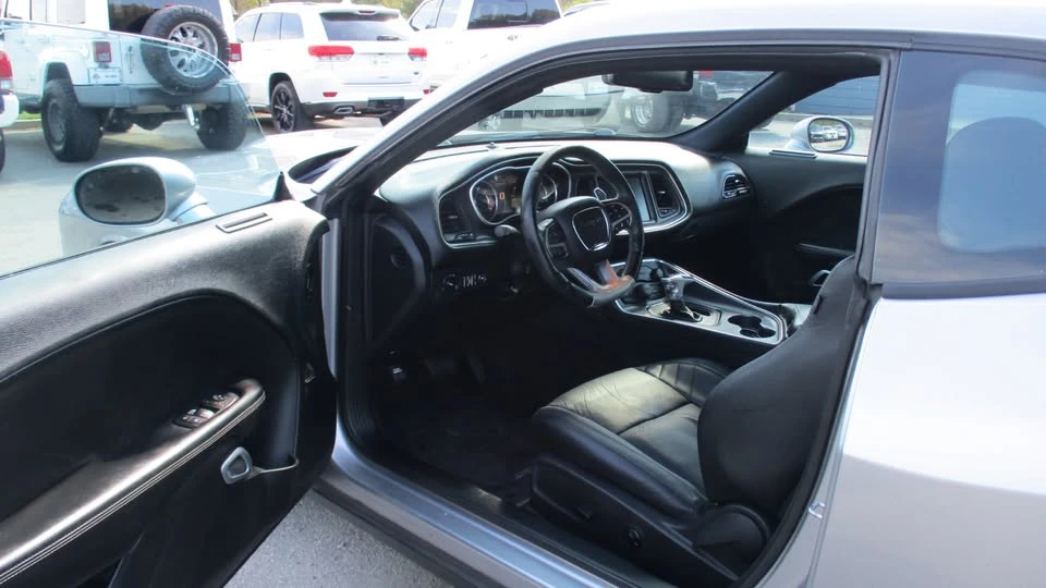2015 Dodge Challenger SRT8 & 392 3rd Gen - Image 7 of 20