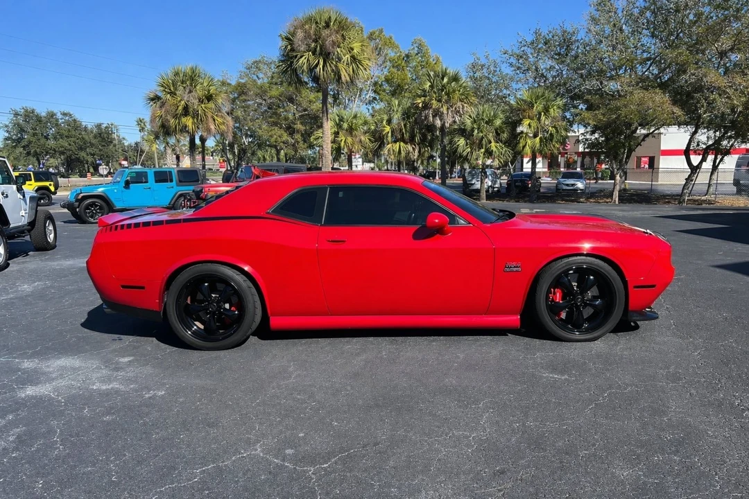 2015 Dodge Challenger SRT8 & 392 3rd Gen - Image 10 of 21