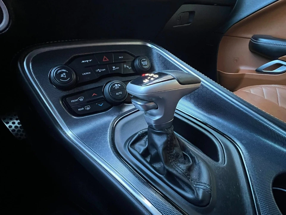 2015 Dodge Challenger SRT8 & 392 3rd Gen - Image 16 of 21