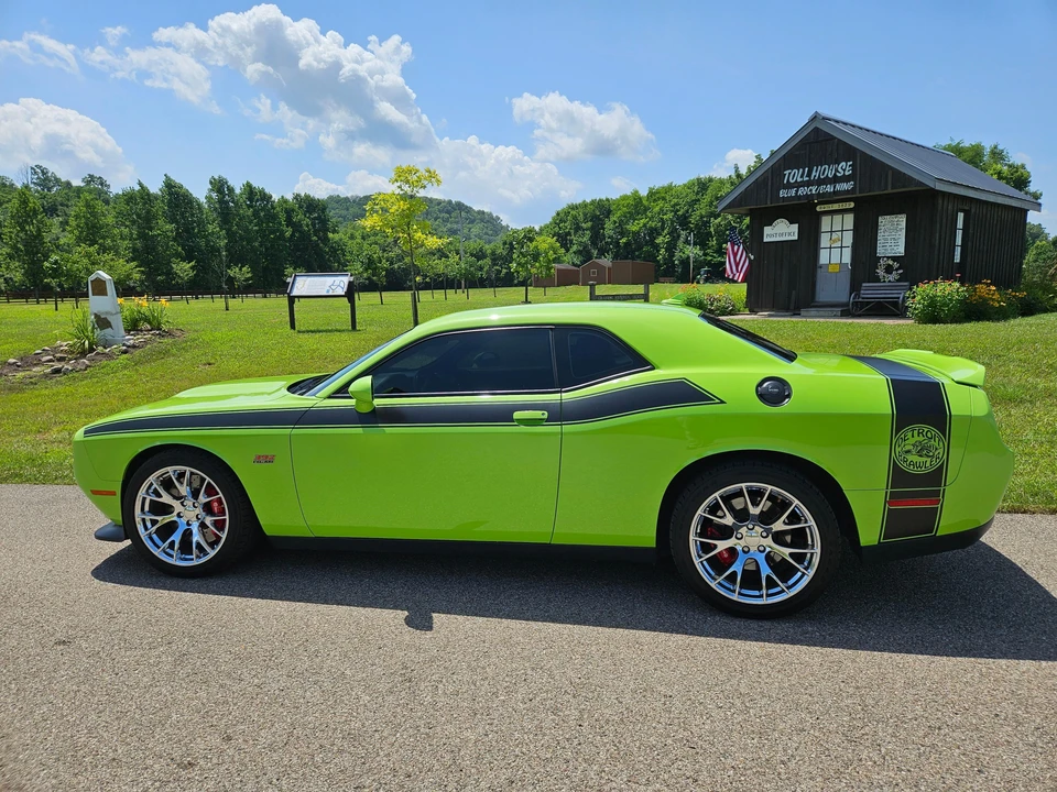 2015 Dodge Challenger SRT8 & 392 3rd Gen - Image 12 of 31