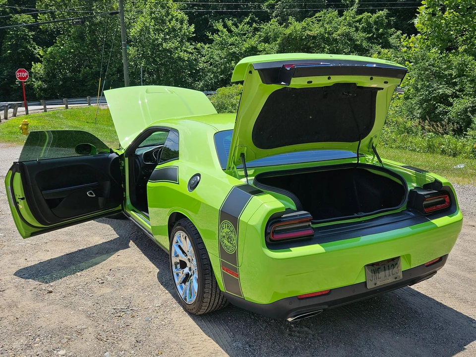2015 Dodge Challenger SRT8 & 392 3rd Gen - Image 31 of 31