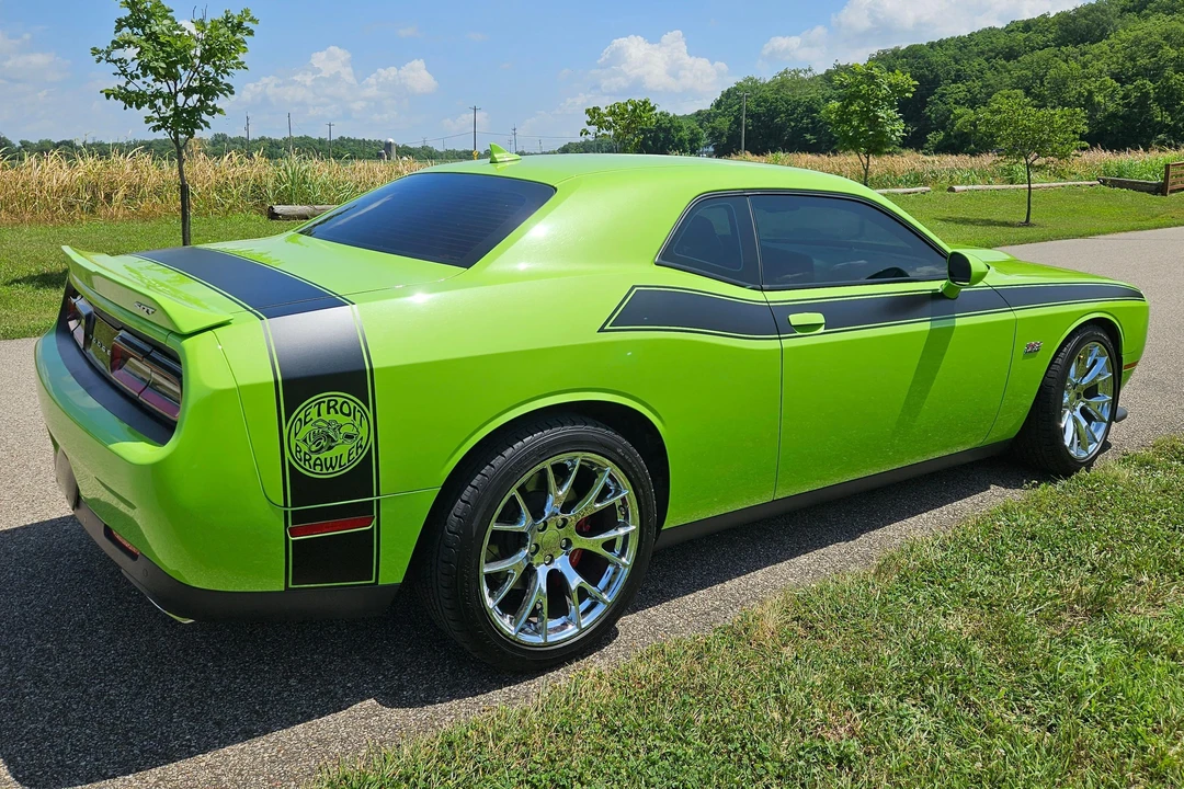 2015 Dodge Challenger SRT8 & 392 3rd Gen - Image 4 of 31