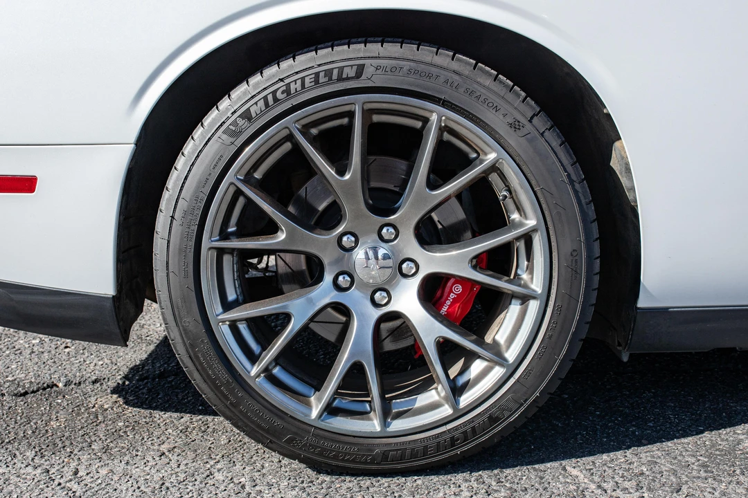 2015 Dodge Challenger SRT8 & 392 3rd Gen - Image 27 of 31