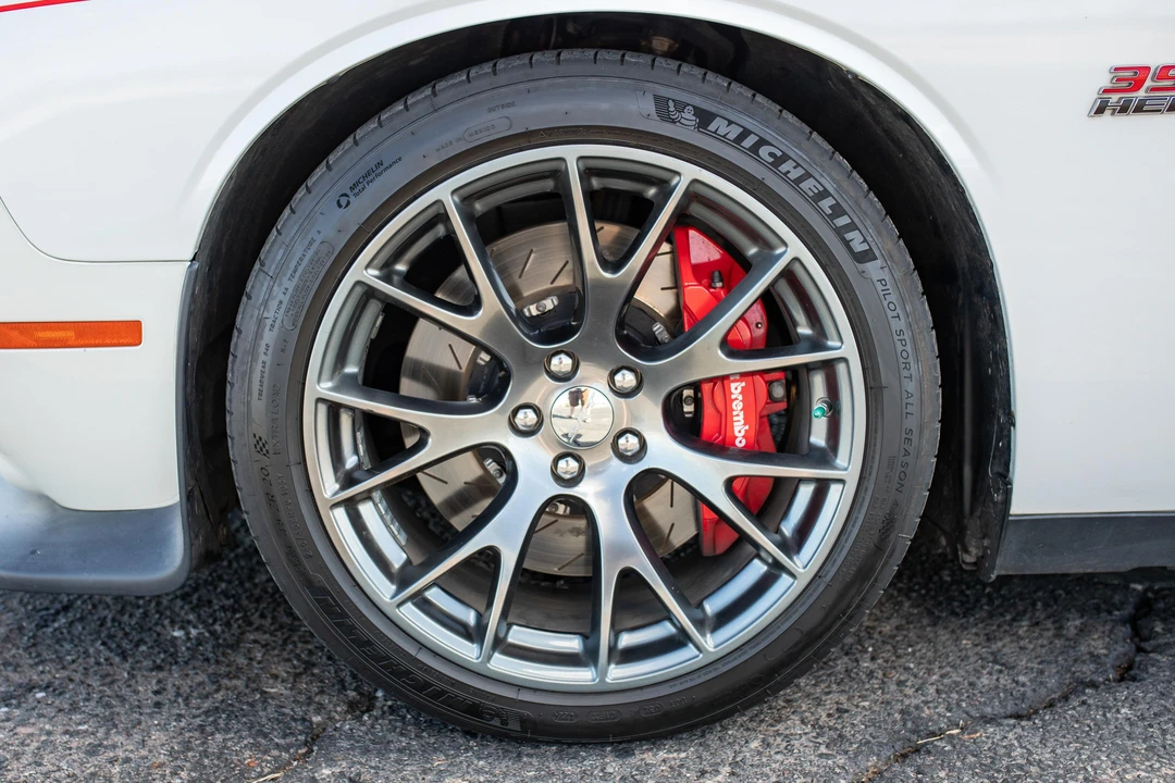 2015 Dodge Challenger SRT8 & 392 3rd Gen - Image 25 of 31