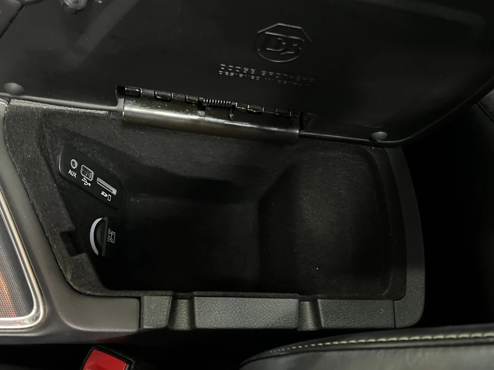 2015 Dodge Challenger SRT8 & 392 3rd Gen - Image 16 of 18