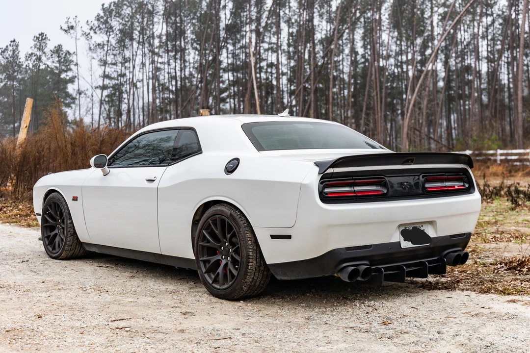 2015 Dodge Challenger SRT8 & 392 3rd Gen - Image 9 of 31