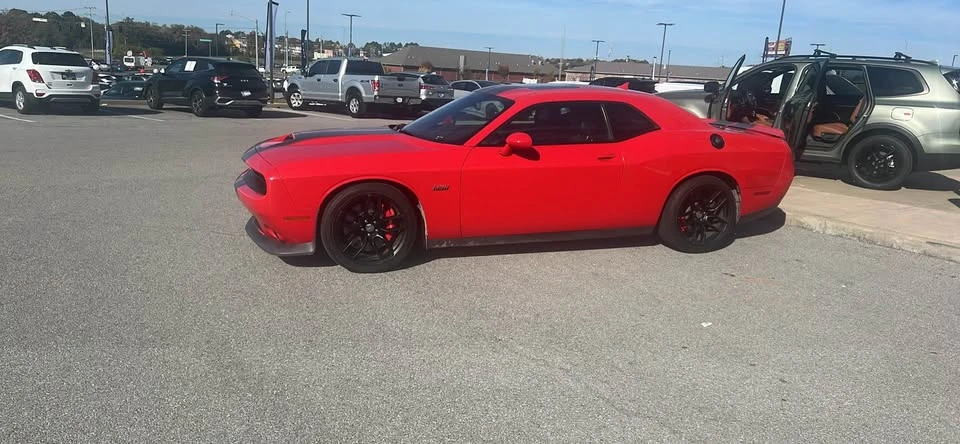 2015 Dodge Challenger SRT8 & 392 3rd Gen - Image 2 of 4