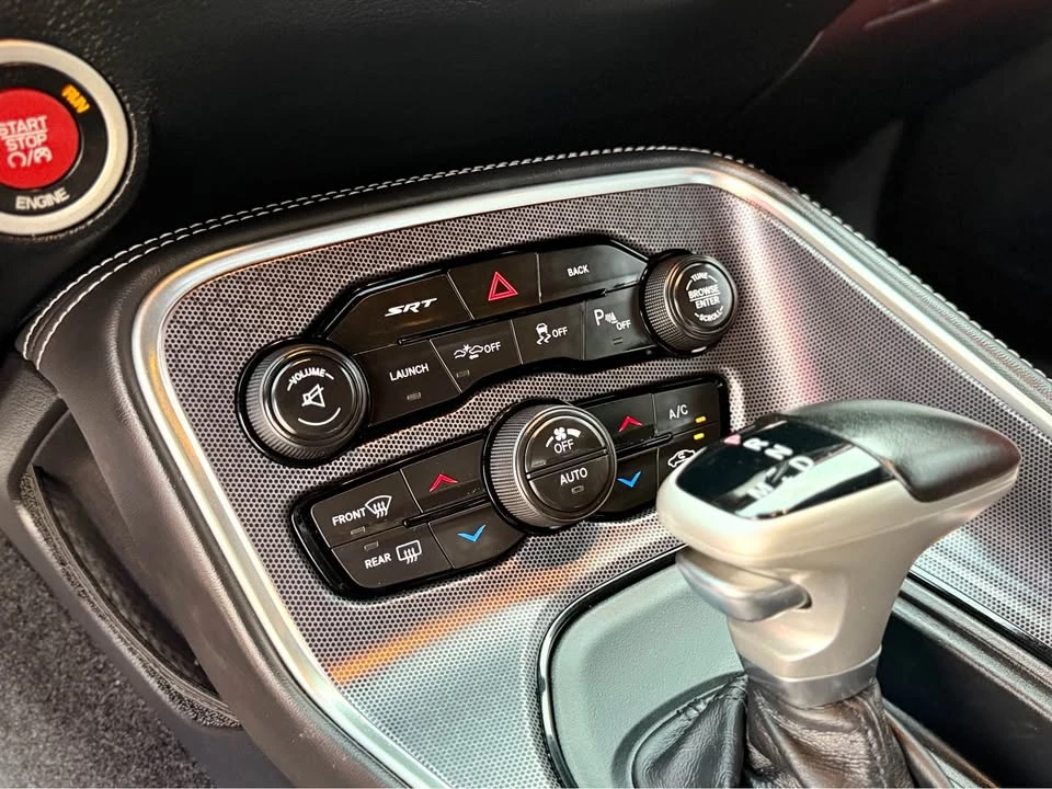 2015 Dodge Challenger SRT8 & 392 3rd Gen - Image 15 of 20