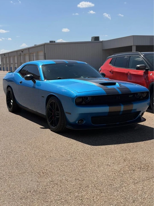 2015 Dodge Challenger SRT8 & 392 3rd Gen - Image 4 of 12