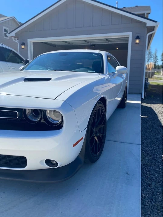 2015 Dodge Challenger SRT8 & 392 3rd Gen - Image 2 of 11