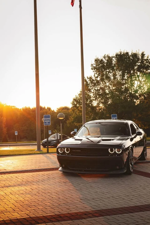 2015 Dodge Challenger SRT8 & 392 3rd Gen - Image 5 of 16