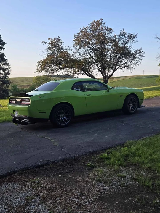 2015 Dodge Challenger SRT8 & 392 3rd Gen - Image 2 of 2