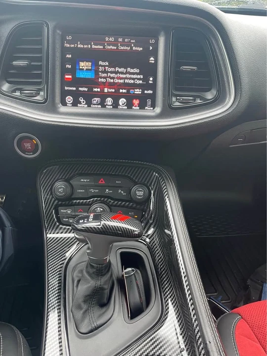 2015 Dodge Challenger SRT8 & 392 3rd Gen - Image 9 of 18
