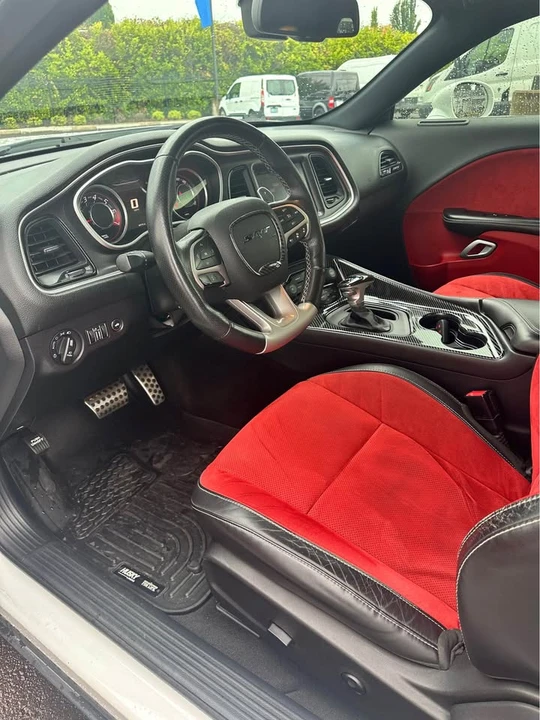 2015 Dodge Challenger SRT8 & 392 3rd Gen - Image 10 of 17