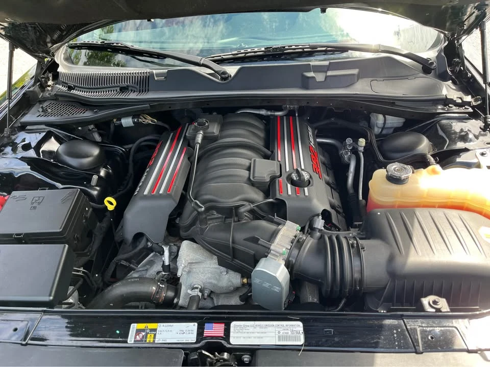 2015 Dodge Challenger SRT8 & 392 3rd Gen - Image 4 of 8