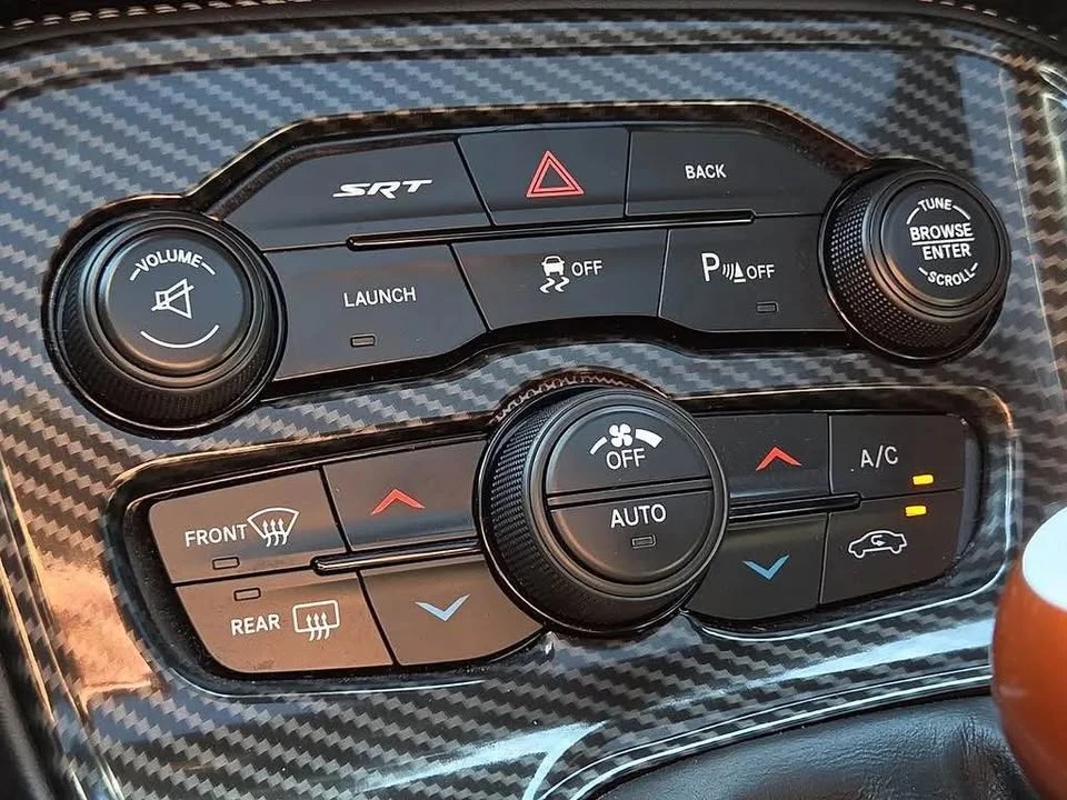 2015 Dodge Challenger SRT8 & 392 3rd Gen - Image 14 of 18