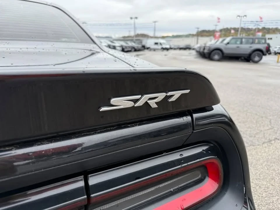 2015 Dodge Challenger SRT Hellcat 3rd Gen - Image 9 of 12
