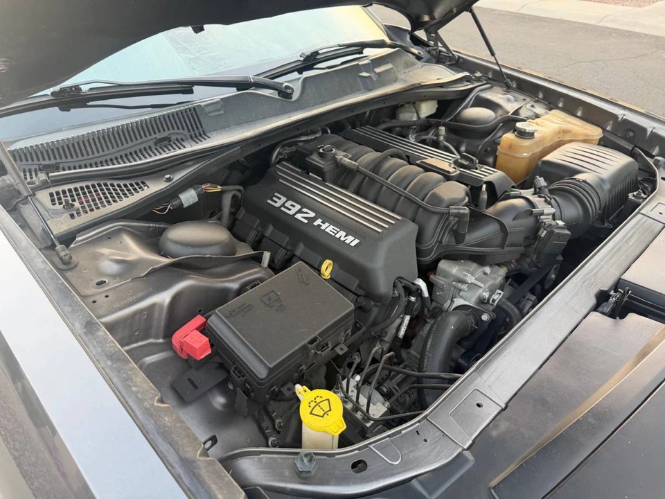 2015 Dodge Challenger SRT8 & 392 3rd Gen - Image 10 of 17