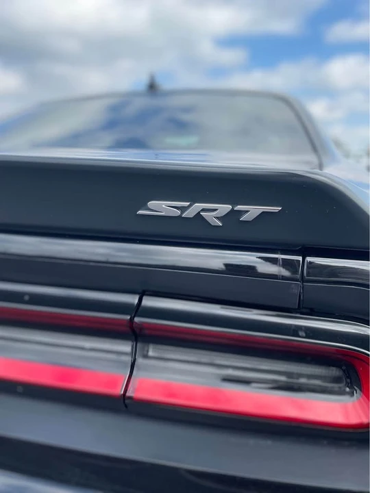 2015 Dodge Challenger SRT Hellcat 3rd Gen - Image 6 of 19