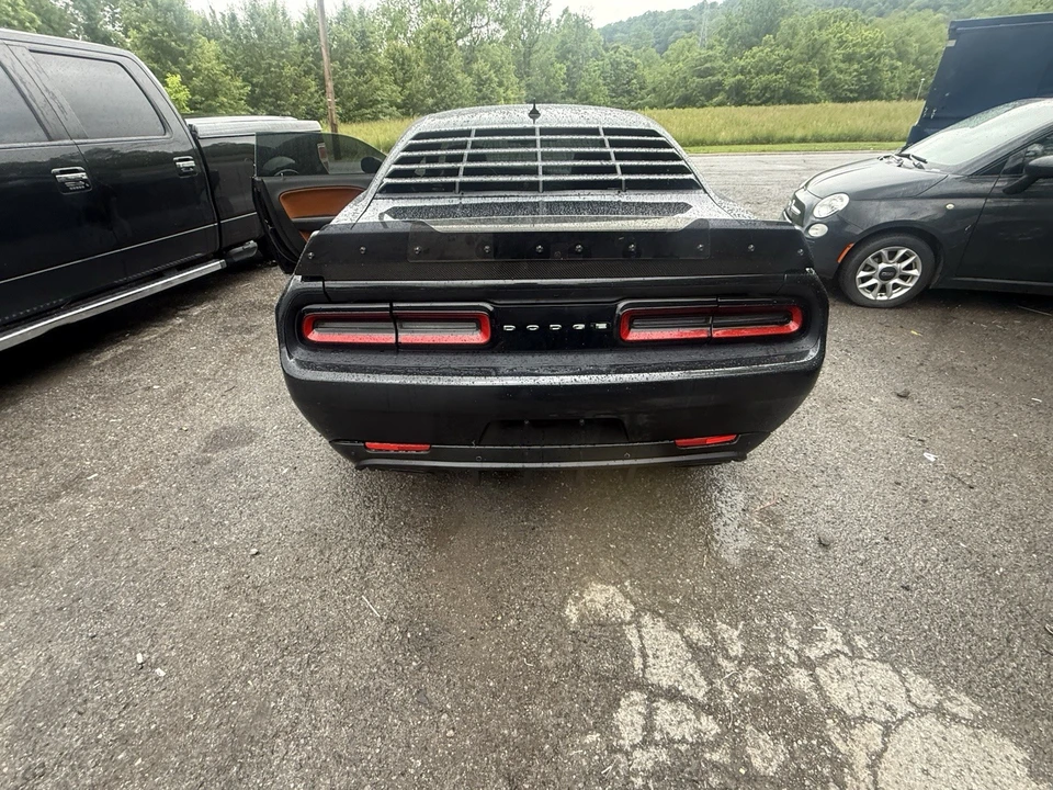 2015 Dodge Challenger SRT Hellcat 3rd Gen - Image 4 of 16