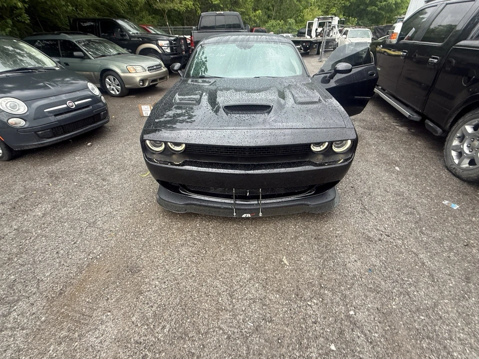 2015 Dodge Challenger SRT Hellcat 3rd Gen - Image 2 of 16