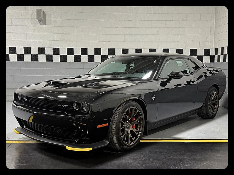 2015 Dodge Challenger SRT Hellcat 3rd Gen - Image 5 of 31