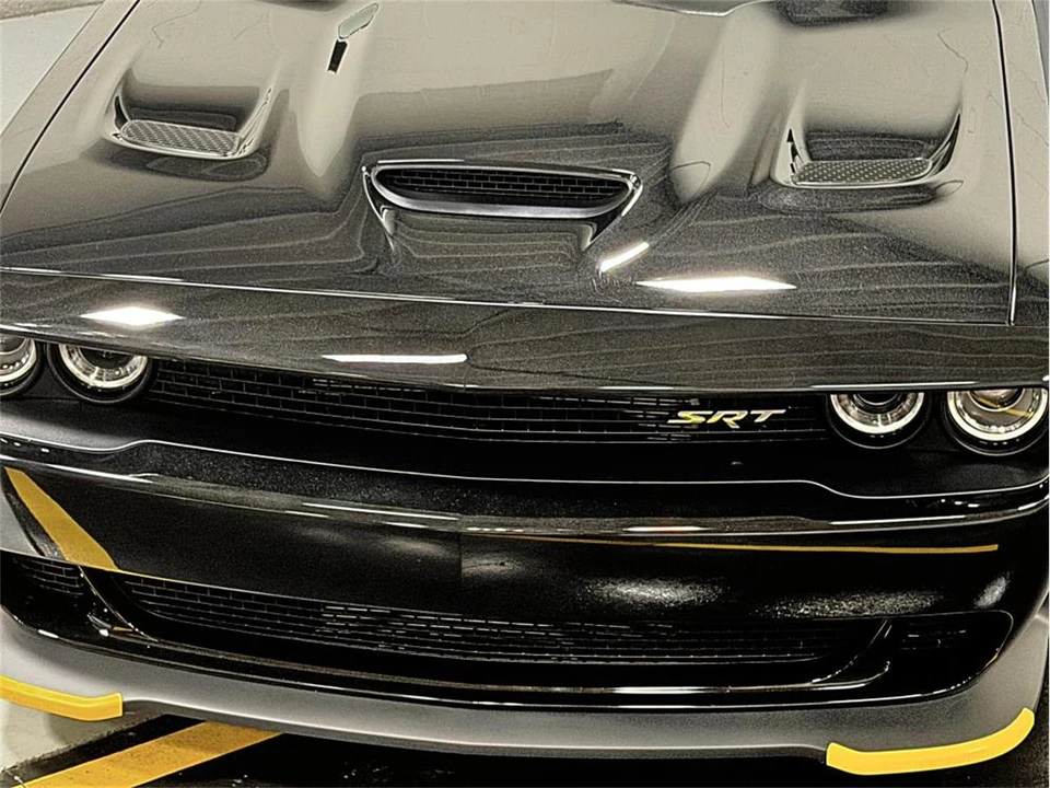 2015 Dodge Challenger SRT Hellcat 3rd Gen - Image 13 of 31