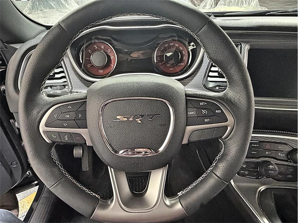 2015 Dodge Challenger SRT Hellcat 3rd Gen - Image 25 of 31