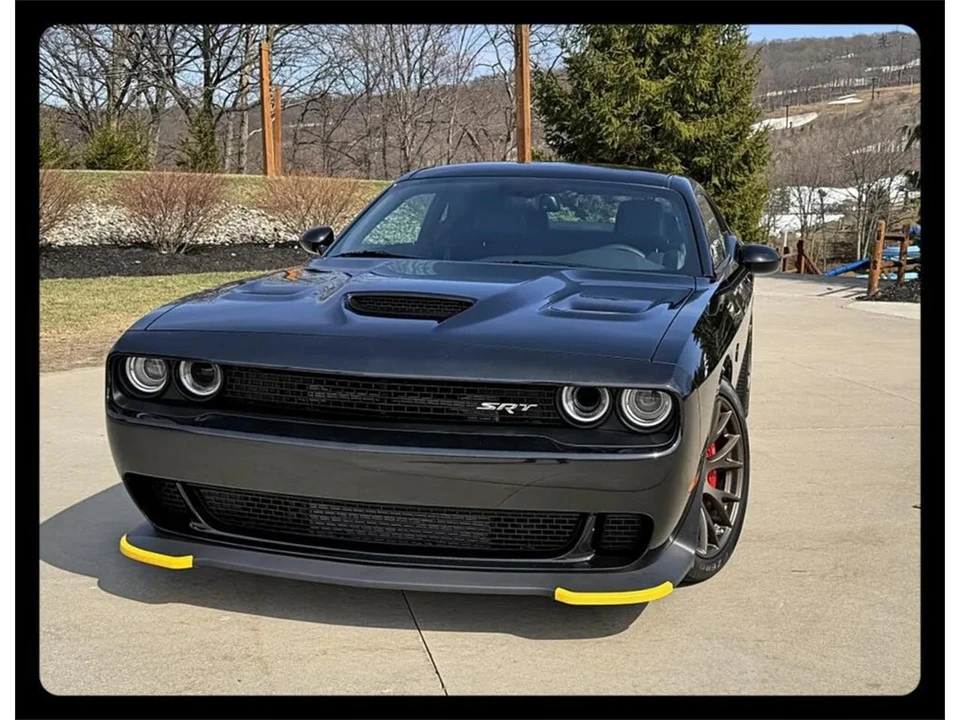 2015 Dodge Challenger SRT Hellcat 3rd Gen - Image 21 of 31