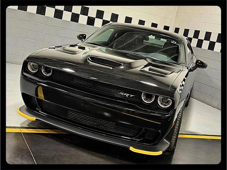 2015 Dodge Challenger SRT Hellcat 3rd Gen - Image 9 of 31