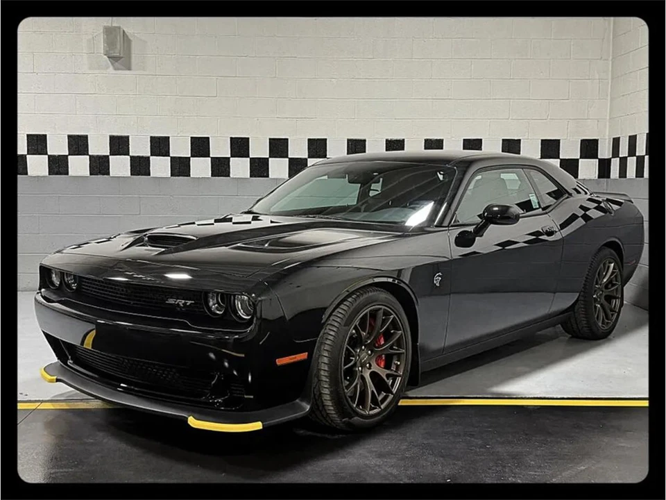 2015 Dodge Challenger SRT Hellcat 3rd Gen - Image 3 of 31