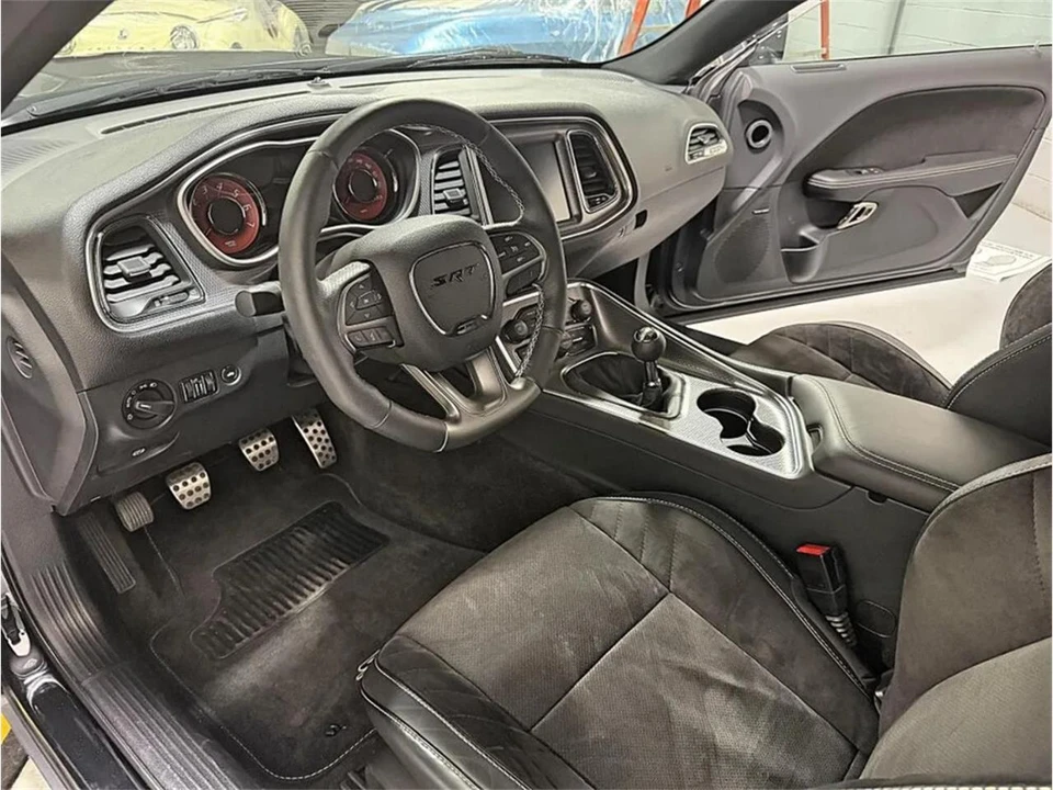 2015 Dodge Challenger SRT Hellcat 3rd Gen - Image 16 of 31