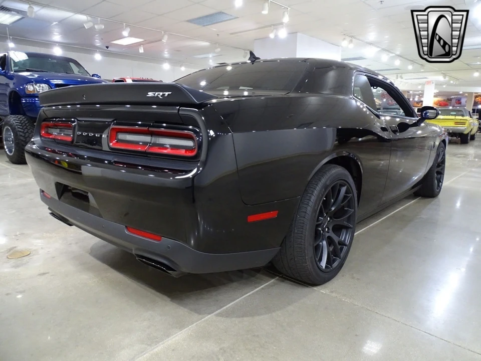 2015 Dodge Challenger SRT Hellcat 3rd Gen - Image 8 of 12